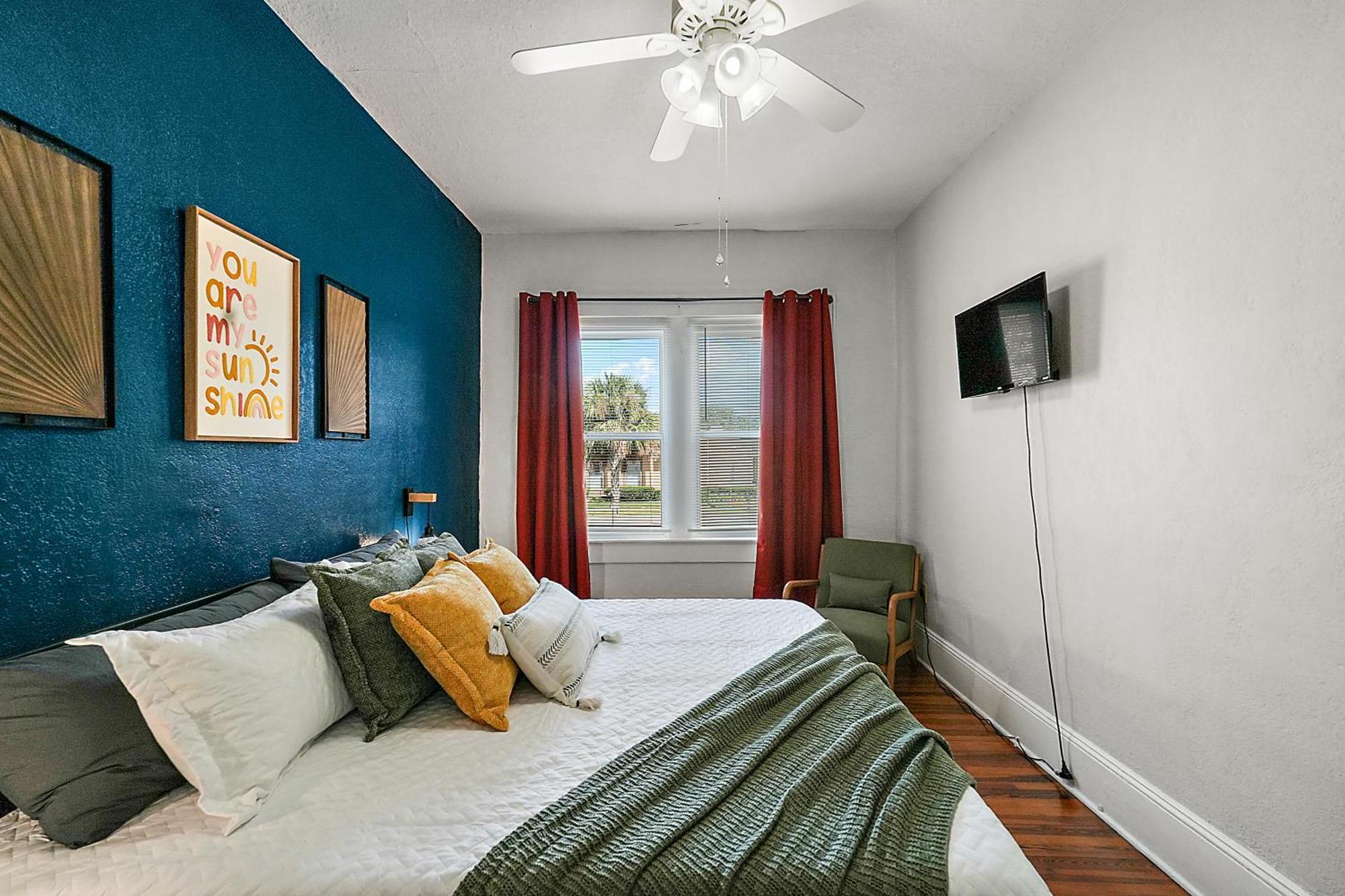 Downtown Den-King Bed~Heart Of Eustis~Queen Sleeper~Upstairs~Bright & Happy Exterior foto