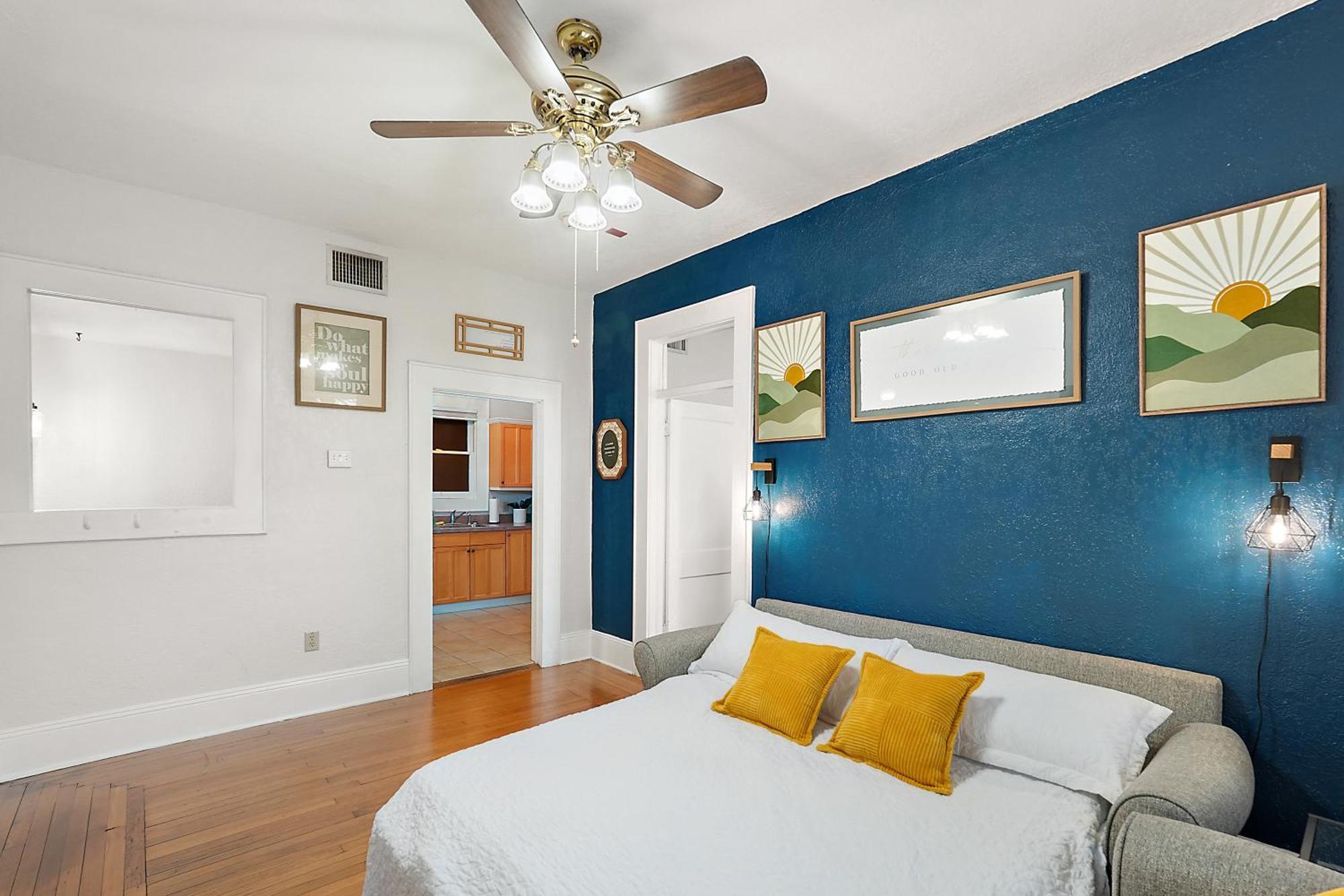 Downtown Den-King Bed~Heart Of Eustis~Queen Sleeper~Upstairs~Bright & Happy Exterior foto